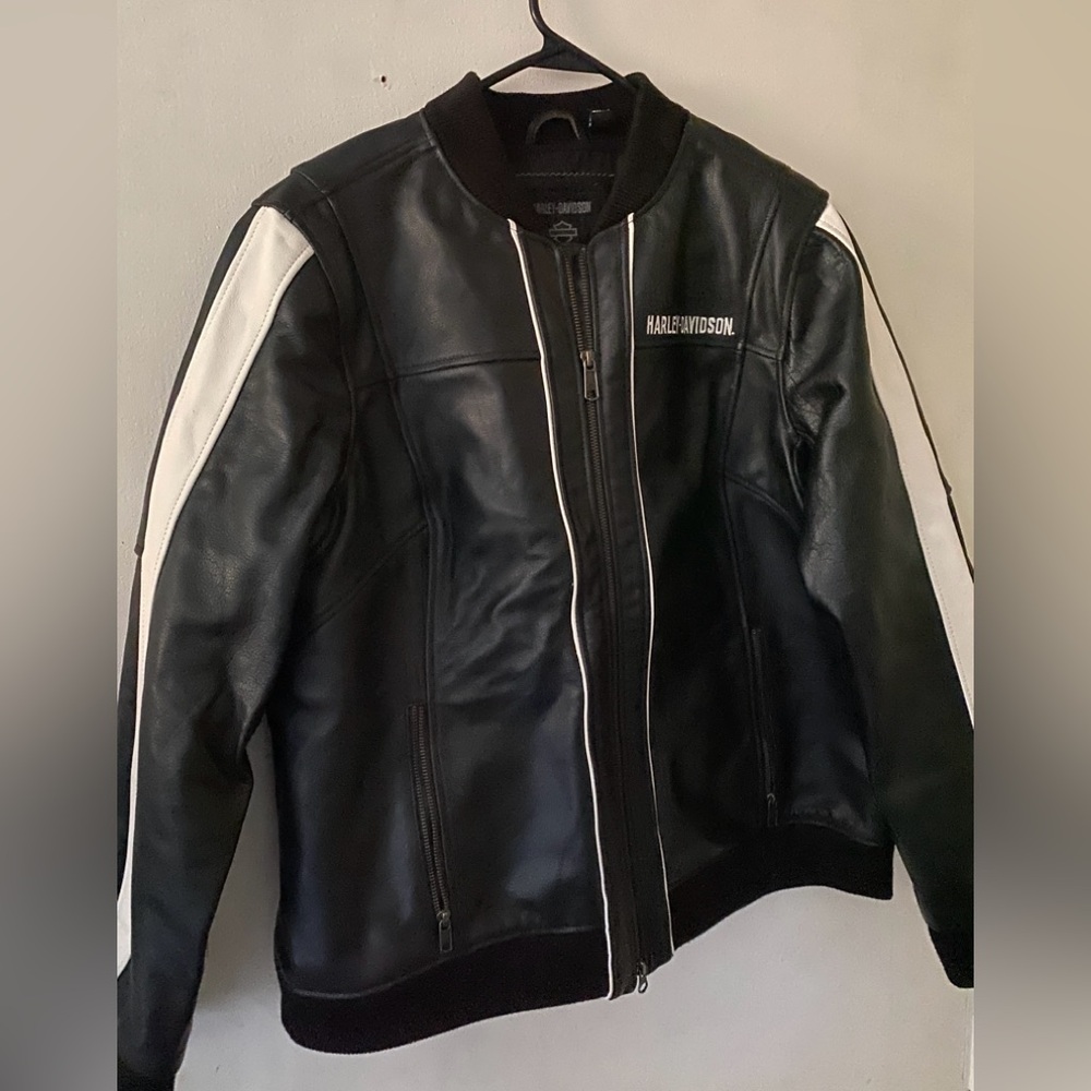 Womans NWT harley davidson leather bomber jacket size 2XL